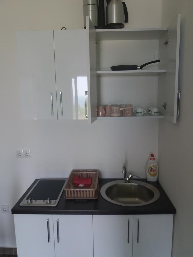 Zara Apartments Улцинь Екстер'єр фото